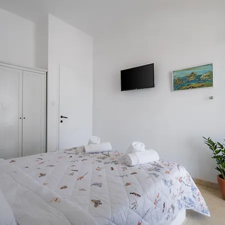 Eliza Aparthotel Livadi (Serifos)