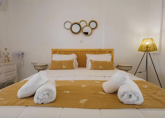 Eliza Aparthotel Livadi (Serifos)