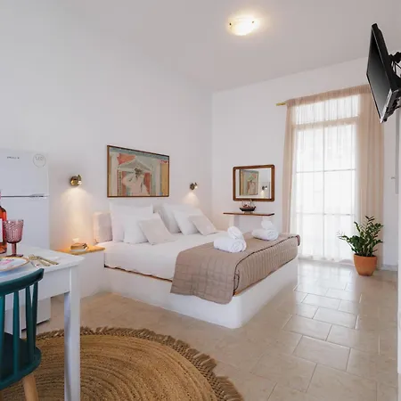 Studios Eliza Lägenhetshotell 2*