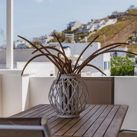 מלון דירות Eliza Livadi (Serifos)