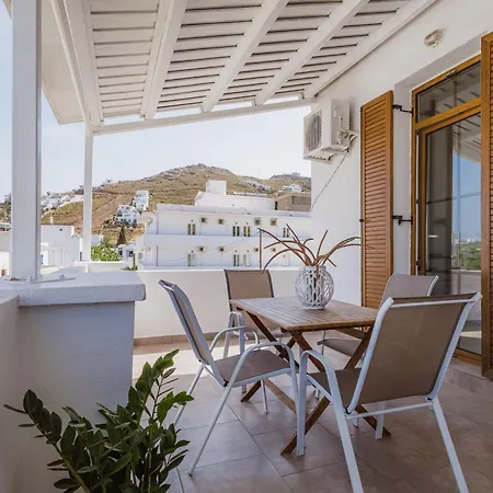 Studios Eliza Lägenhetshotell 2*