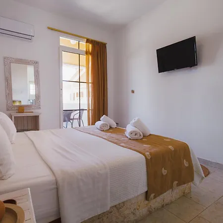 Studios Eliza Lägenhetshotell Livadi (Serifos)