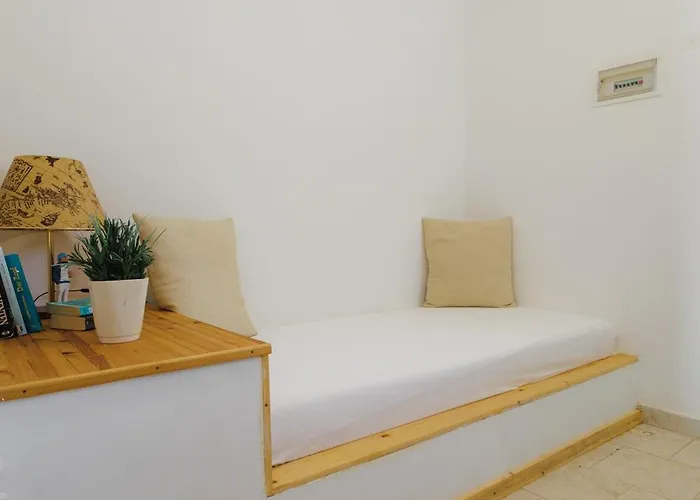 Studios Eliza Livadi (Serifos)