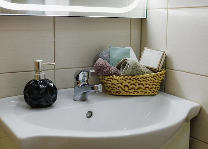 Studios Eliza Aparthotel 2*